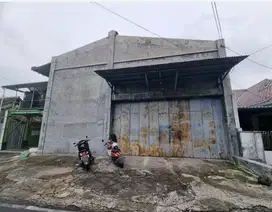 Gudang Strategis Dekat Taman Jayawijaya Mojosongo