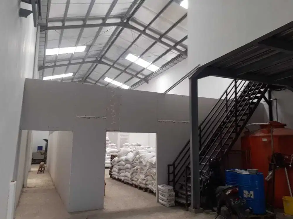 Gudang Bagus Siap Pakai Strategis di Sadang Bandung