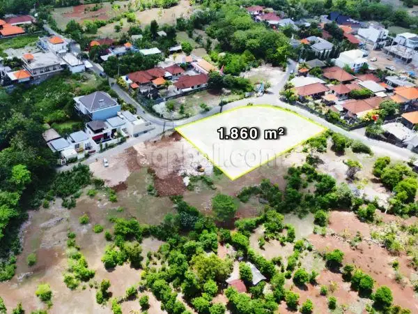 Commercial land of 1,860 in hook position for sale in Ungasan, Bali