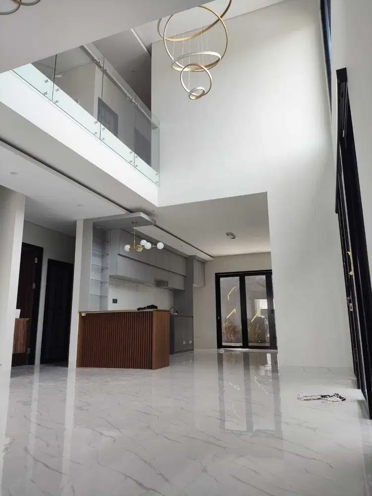 (BIG SALE) RUMAH SETIABUDI REGENCY, BANDUNG, 2 LANTAI , MINIMALIS,NEGO