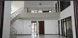 dijual rumah terawat dharmahusada indah barat kondisi bagus