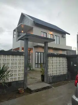 Rumah mewah ada kolam renangnya deket puri citraland