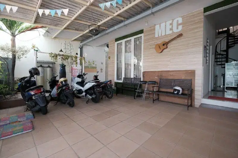 Rumah Di Perum Nirwana Eksekutif Surabaya Bagus Dan Terawat