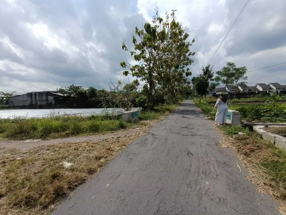 Tanah Pekarangan Kaliurang Km12 Sleman. Tepi Aspal Jogja