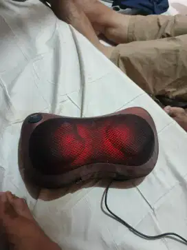 bantal pijat elektronik