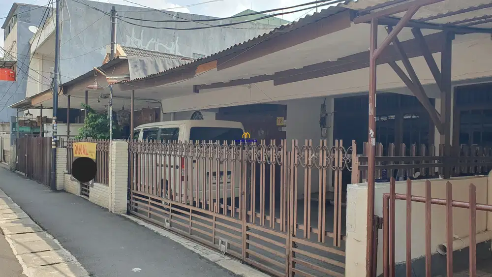 Dijual Rumah Kost Masih Berjalan di Lokasi Strategis Grogol