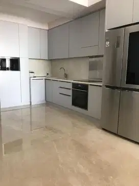 apartment mewah disewakan 2br dari 3br The Peak Tunjungan