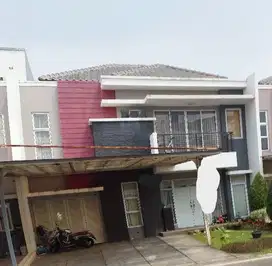 DI JUAL RUMAH GREEN LAKE CITY CLUSTER AMERIKA LATIN
