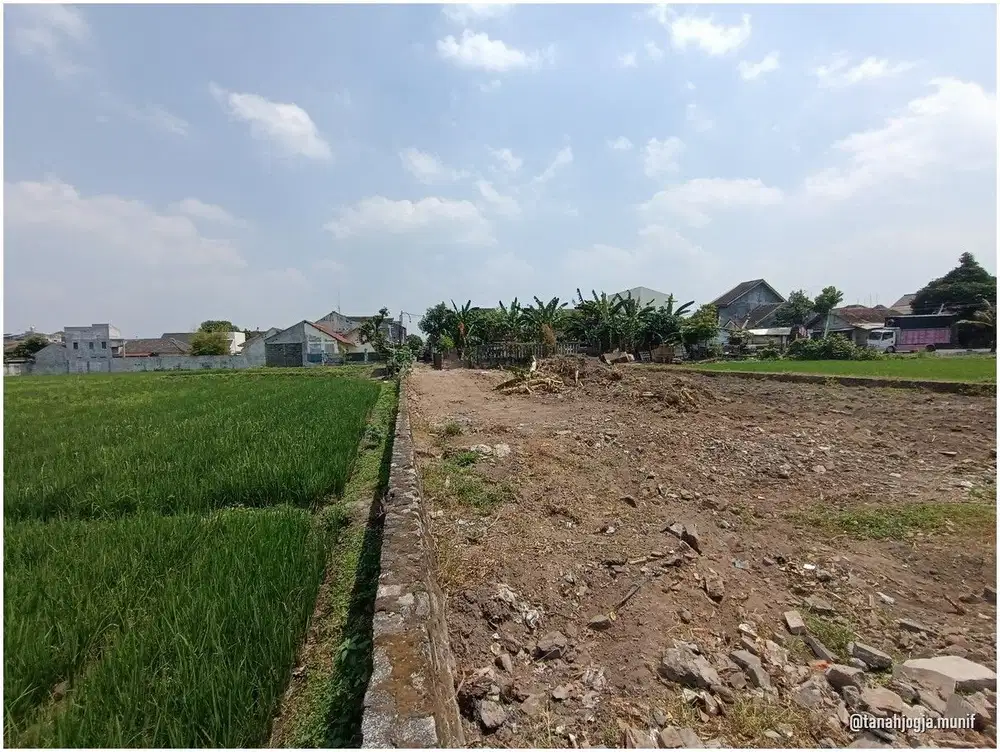 Barat Tugu Yogyakarta, Kapling Nogotirto Sleman SHM