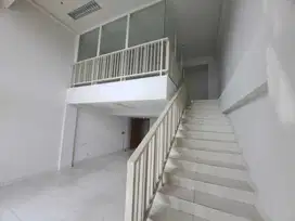 Sewa Kantor SOHO Pancoran, Cocok Utk Studio Podcast dan Live Streaming