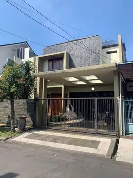 Jual Rumah LUAS di BAWAH HARGA PASAR di Batununggal kota Bandung