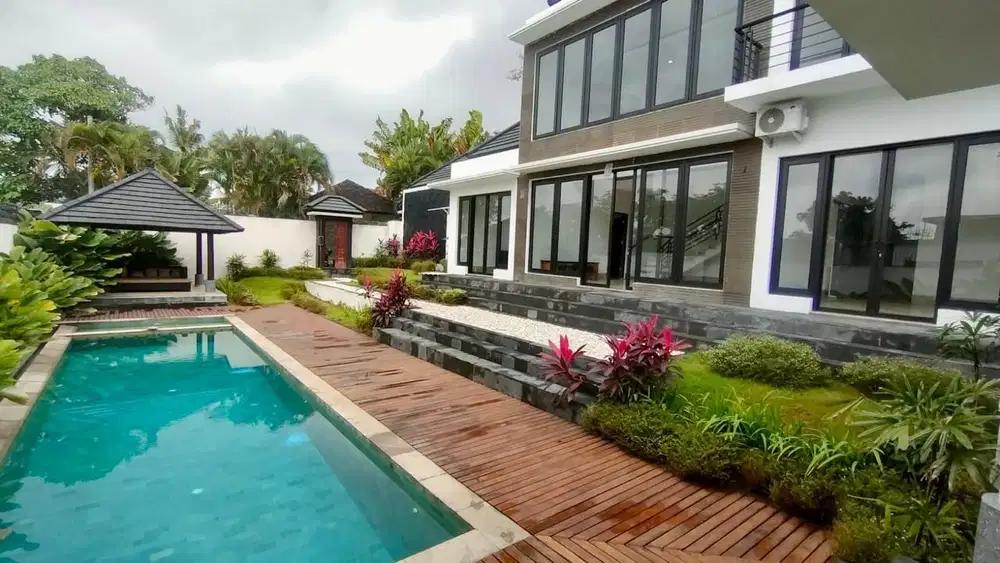 Villa Pantai Berawa Canggu Badung Bali