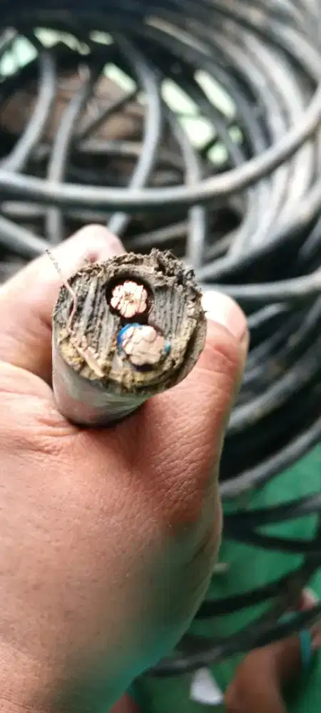 Di beli segala jenis logam