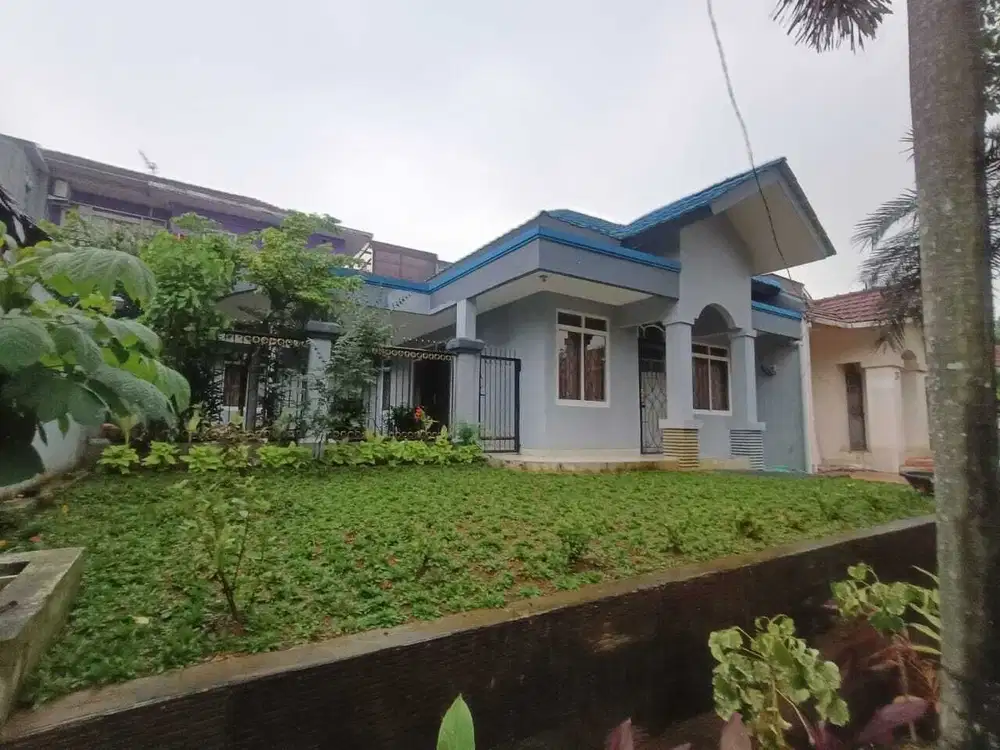 Dijual cepat rumah di Sentul city harga termurah