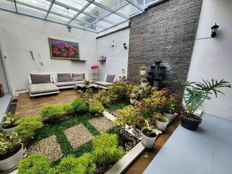Jual Rumah 1 Lantai di kota Baru Parahyangan KBP Bandung TAMAN CANTIK
