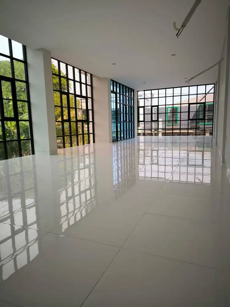 JUAL/SEWA RUKO 4 LANTAI BARU GRESS DEKAT KAMPUS, SEKOLAH, RS