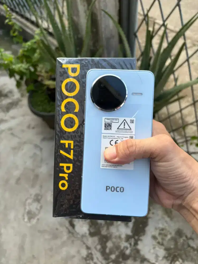 Poco F7 Pro 5G 12/512 Garansi Resmi Desember 2026