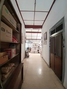 Rumah Usaha Komersial Jalan Waspada dekat Pasar Atom Lokasi Strategis