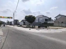 Tanah strategis tepi jalan area bisnis Gawanan Colomadu