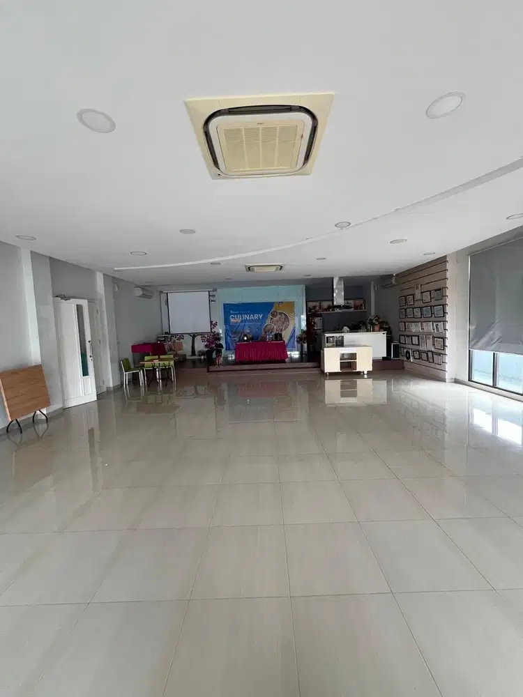 Jual Gedung Ruko di Jalan Mahendradata Denpasar