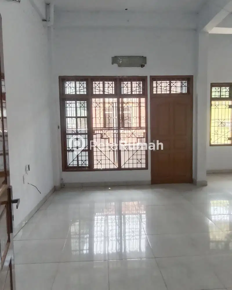 DIJUAL RUMAH JL PASAR III  KOMPLEK SEHATI INDAH - DAERAH KRAKATAU