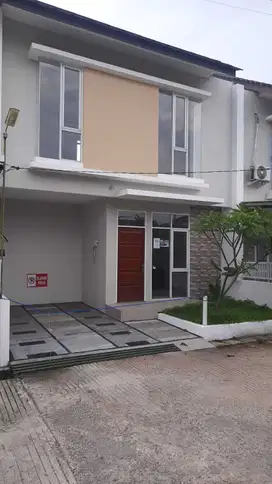 Rumah Baru Bagus 2 lantai di Komplek Area Margahayu Bandung