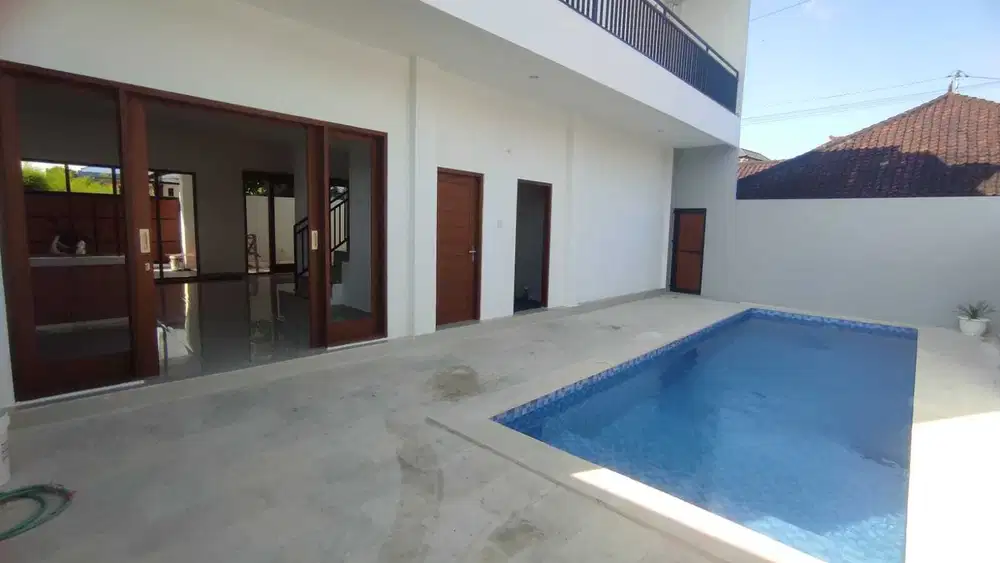 dijual villa lantai 2 canggu