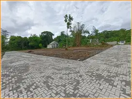 Utara kampus UGM Lokasi Tanah di Jl. Pandanaran Sleman