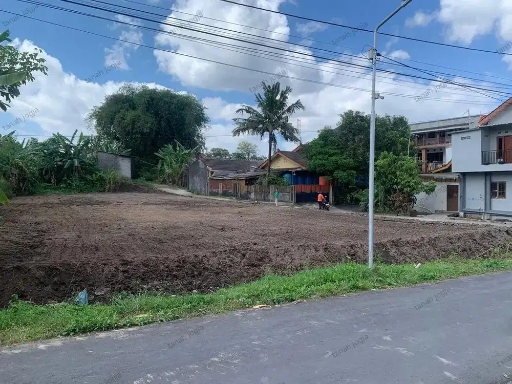 Dekat UII Tanah Strategis di Gentan Jakal km 10, SHM Pekarangan