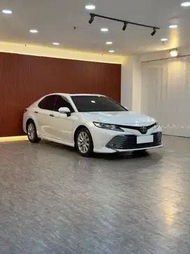 Toyota Camry V 2.5 AT Tahun 2020