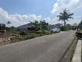 Tanah Jogja Dalam Ringroad Akses Jalan Truk Papasan Banyuraden Sleman