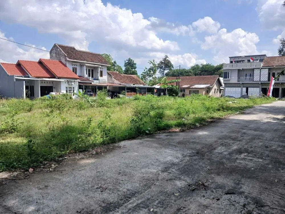 Utara RS Condongcatur, SHM Pekarangan