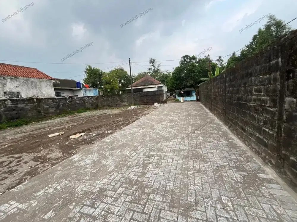 Tanah SHM Investasi di Jakal Km 8 Pinggir Aspal