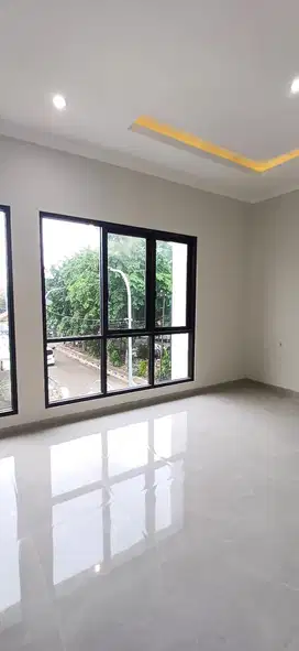 Dijual Cepat Rumah 2 Lt Baru & Strategis Mulyosari Utara