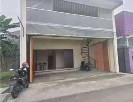 Rumah Kost + Toko dekat Pondok Assalam Gonilan Solo