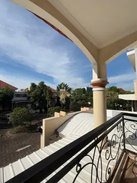 Dijual Rumah Siap Huni terawat Regency 21 Surabaya