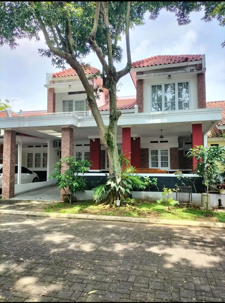 Rumah Cantik Terawat Strategis Di Kota Baru Parahyangan Bandung Barat
