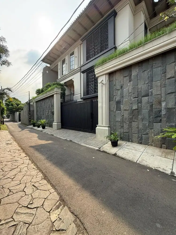 DIJUAL RUMAH MODERN TROPICAL DI BINTARO PESANGGRAHAN JAKARTA SELATAN