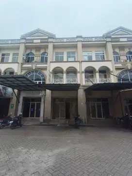 Disewakan Ruko 2½lt di Grand Galaxy, Bekasi