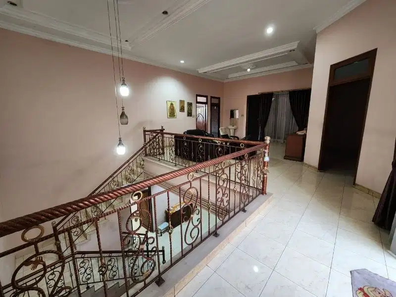 Dijual cepat ruman taman surya boulevard siap huni