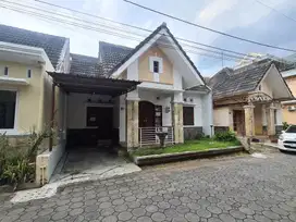 Dijual Rumah Second Siap Huni dalam perumahan