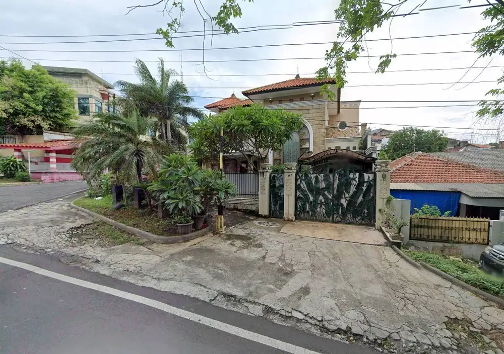 Dijual Rumah Mewah Lokasi Jl. Abdulrahman Saleh Semarang