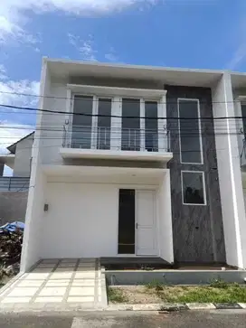 Rumah Baru 2 lantai siap huni di Cluster Mekarwangi Bandung