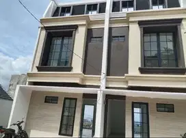 Jual Rumah Di Kota Baru Parahyangan  Bandung