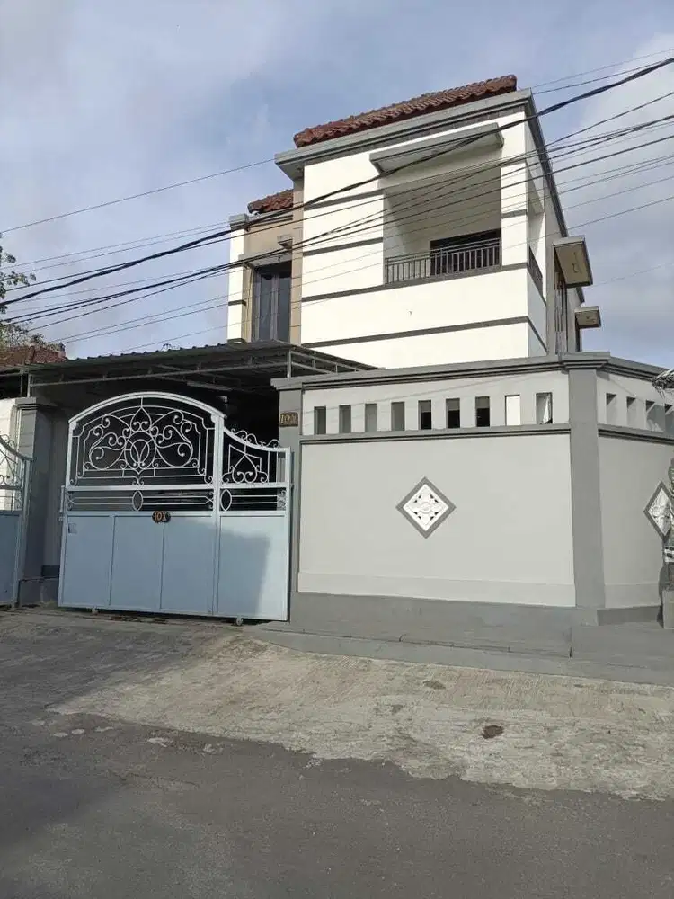 dijual rumah lantai 2 padang sambian kaja