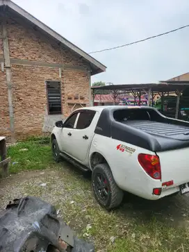 Mitsubishi Strada Triton 2011 Diesel