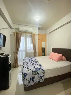 full furnish studio tower penelope apartemen green pramuka