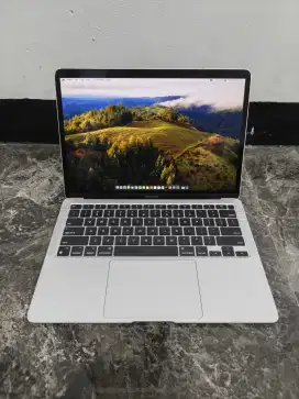 MACBOOK AIR RETINA M1 2020 8/256GB