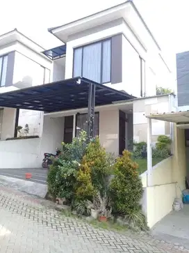 Jual Rumah NYAMAN dekat ke Alun-alun kota Cimahi Harga MURAH