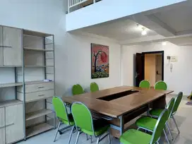 Sewa Kantor Semi Furnish 102 m2 di SOHO Podomoro City Central Park